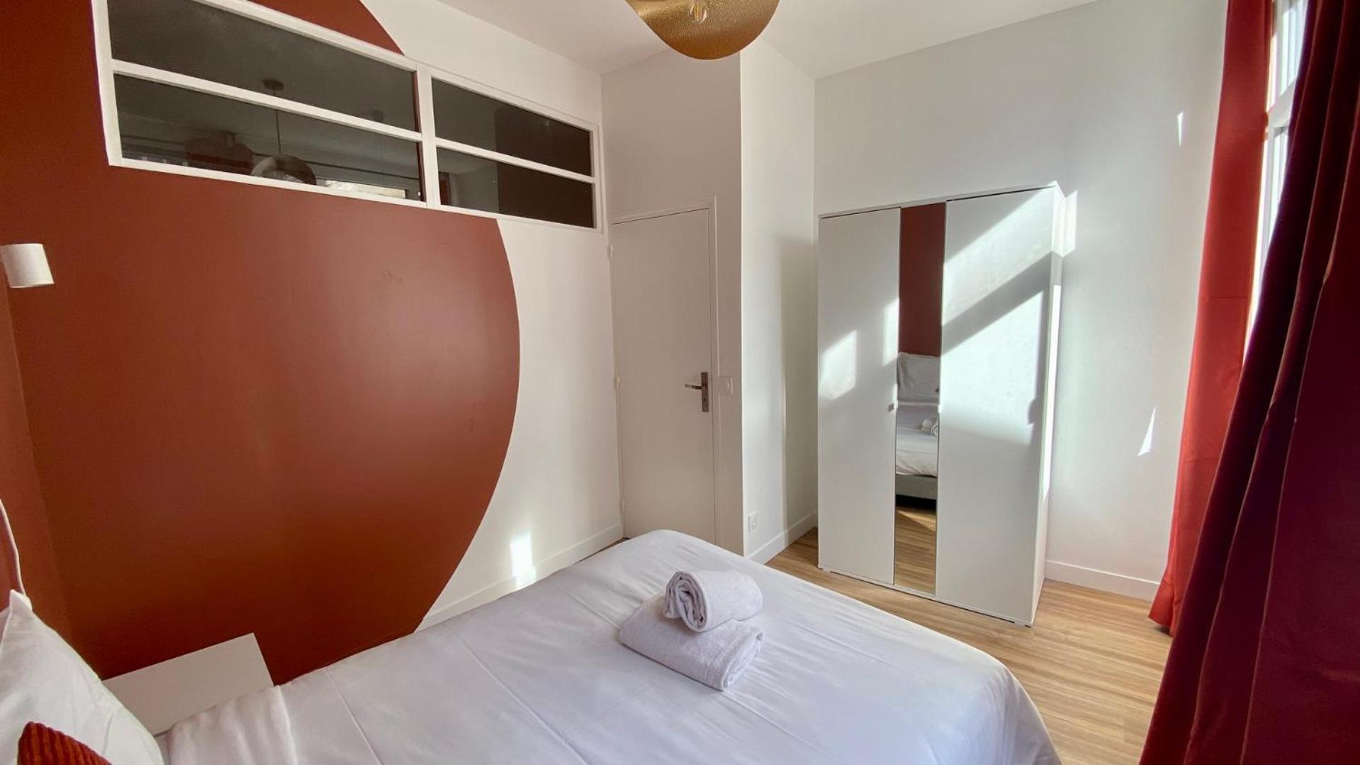 Pois3Ouest - Vast Apartment At Poissonniere 8P Paris Bagian luar foto